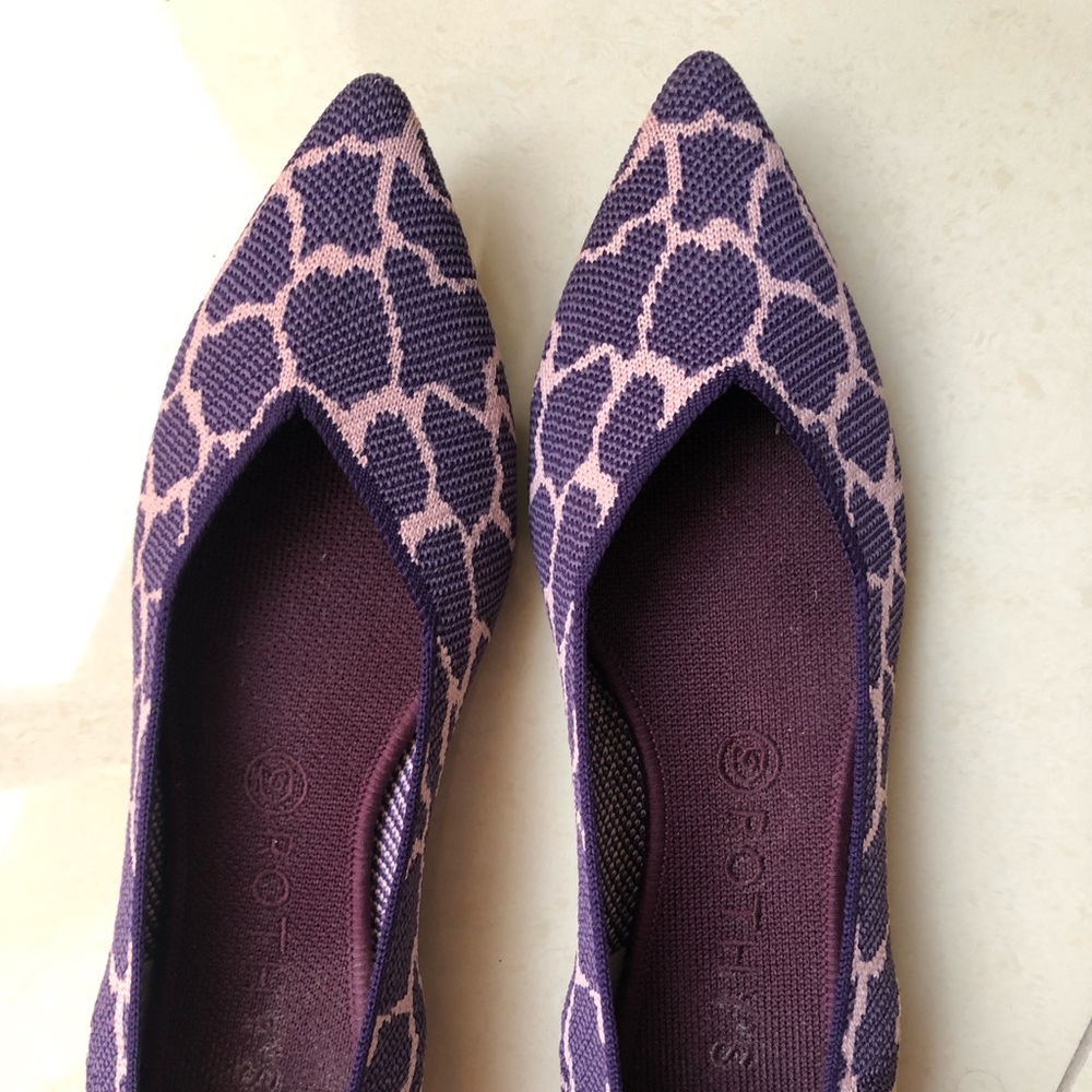 Rothy’s Violet Giraffe Print Points